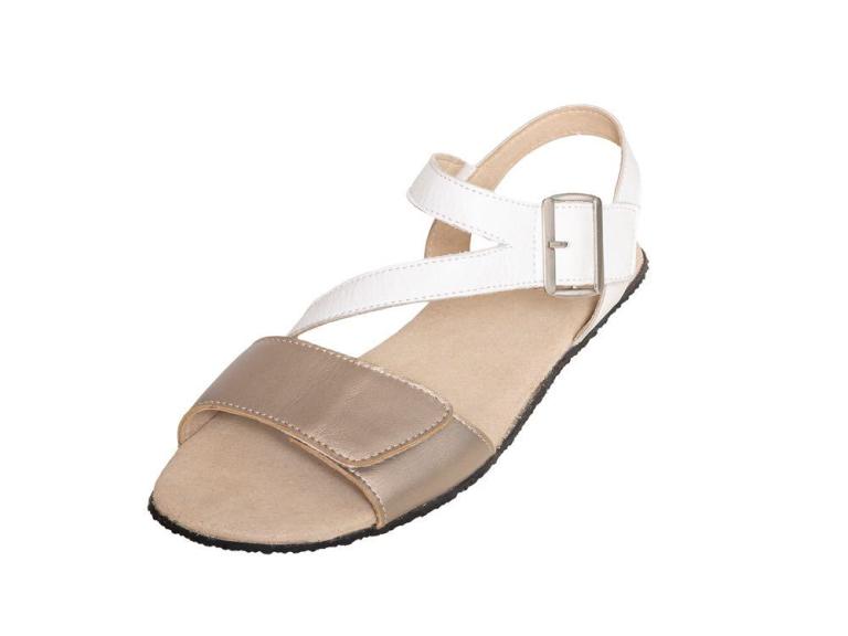 damen_minimal_sandale_juliet_white-pearl_links-schräg