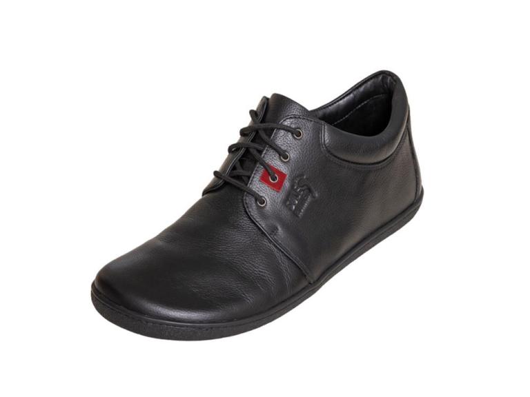 Minimal-Schuh_narvi_black_leder_schräg-links